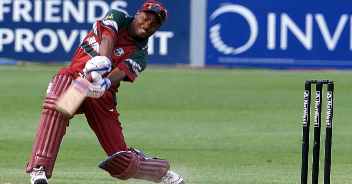 Lara thrashes South Africa's bowling attack in bloom