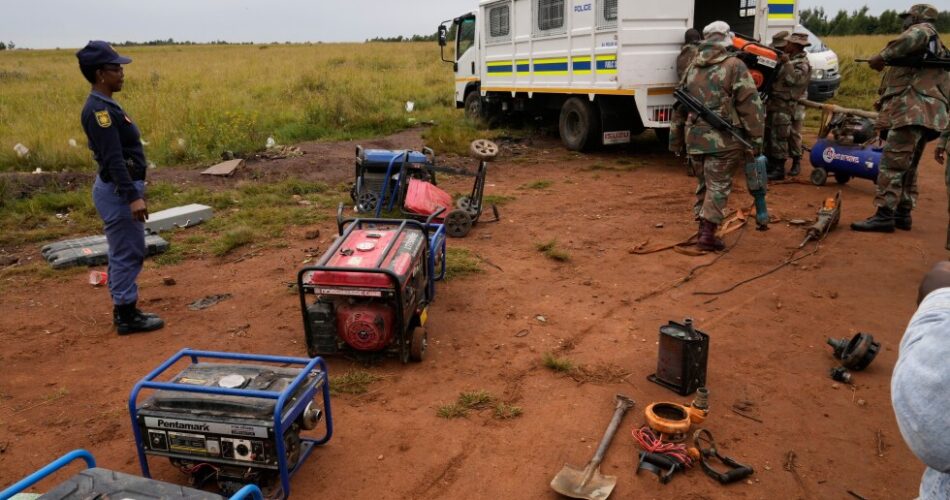 South African soldiers destroy illegal gold mining near Johannesburg