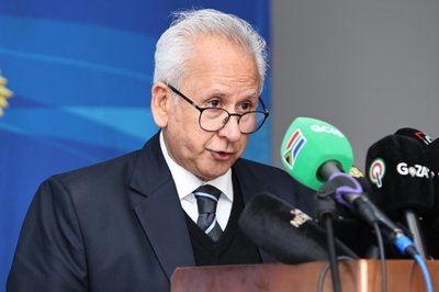 Cachalia warned that police will deal with illegal immigration 'without fear or favour'