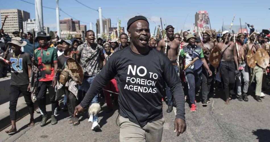 Hundreds of Ghanaians preparing to leave South Africa as official appeals for an end to xenophobic attacks