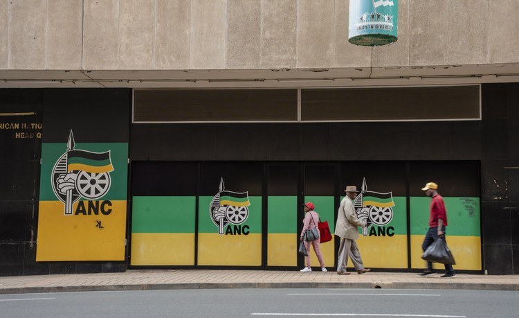 South Africa: Former North West Prime Minister Bushi Maphe dies - South African News Briefs - May 18, 2026