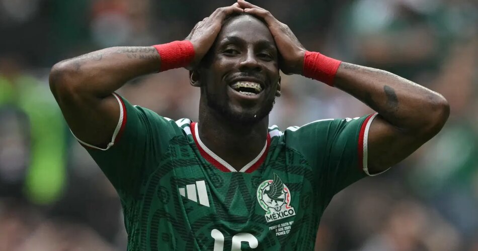 US broadcaster accused of 'breaking' World Cup rules in Mexico vs South Africa